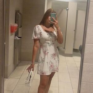 Floral Mini Dress in White and Pink